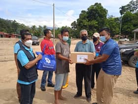 Yide agih RM100,000 santuni mangsa bah di Selangor