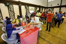 Lebih 43,000 keluarga terjejas banjir terima bantuan RM1,000