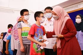 Lebih 2,000 mangsa banjir di Bukit Melawati terima bantuan RM1,000