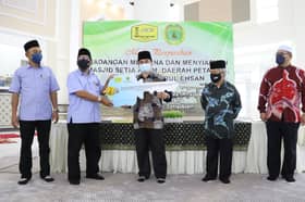 33 masjid, 70 surau rosak akibat bah sudah dibuka
