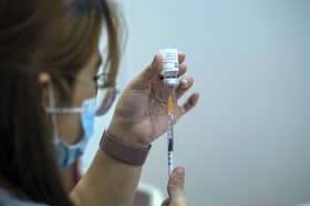 Vaksin Covid-19: Segera rawat jika alami kesan sampingan berpanjangan