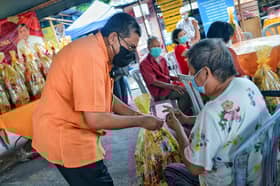 ADN Sungai Ramal kongsi rezeki agih hamper, angpau Tahun Baharu Cina