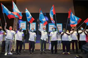 Anwar umum 13 calon PRN Johor, Maszlee bertanding DUN Layang-layang