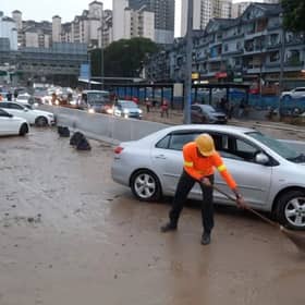 300 flood victims evacuated to eight temporary relief centres