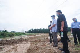 Cegah bah: RM500,000 bina kolam takungan, RM4 juta naik taraf benteng pantai