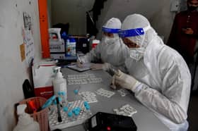 Daily Covid-19 cases dropped to below 30,000, infectivity rate below 1.0 — Health DG