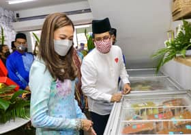 Tengku Permaisuri Selangor berkenan rasmi program jualan produk usahawan asnaf