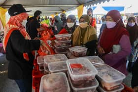 Orang ramai harap jualan murah lebih kerap, ringan beban rakyat