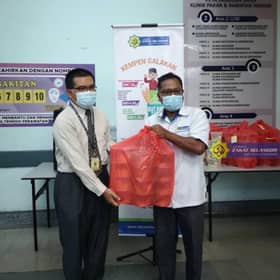 LZS agih makanan berbuka puasa kepada petugas Hospital Serdang