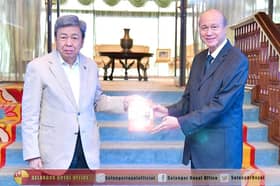 Sultan terima menghadap aktivis sosial Lee Lam Thye, ketua pengarah Ikim