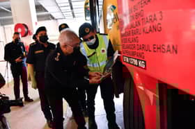 LPS only for economy express bus service, buses under a decade old — Apad