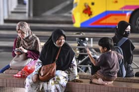 Orang ramai pilih kekal pakai pelitup muka, imbas MySejahtera