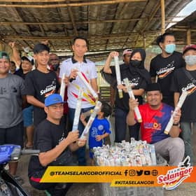 Team Selangor edar lemang, rendang meriahkan suasana hari raya