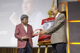 Sultan Selangor berkenan lancar biografi Lee Lam Thye
