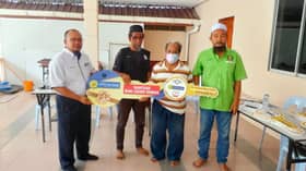 25 keluarga asnaf terima bantuan biaya pinjaman perumahan