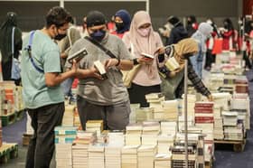 Some 770 mln adult people are illiterate worldwide — Unesco head