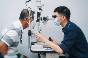 A hundred join free eye screening session at Kampung Tunku