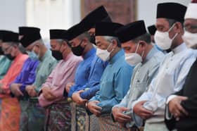 Agong, permaisuri tunai solat Aidiladha di Masjid Tengku Ampuan Afzan