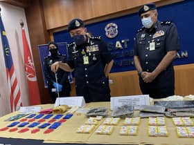 Pengedar ditahan bersama 100 botol dadah disyaki heroin bernilai RM200,000