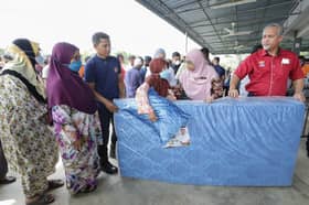 Peniaga tidak sempat siapkan tempahan kek pelanggan akibat banjir