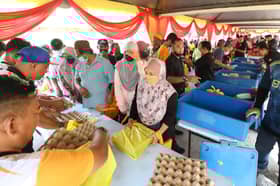 Exco urges public to get affordable basic goods at five locations