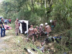 Dua beranak Orang Asli maut selepas motosikal bertembung MPV