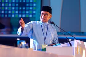 Anwar: Jangan ikut perangai si Kitol, mudah dikaburi pangkat, harta