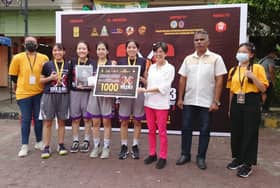 李继香：新古毛3人街头篮球赛 呈现老街特色