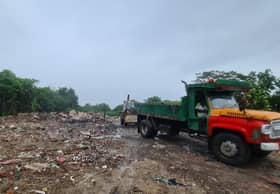 Lori disita ketika leka buang sampah haram