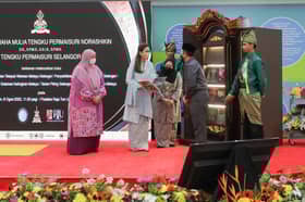 Selangor Tengku Permaisuri launches Padat books on Malay culture, customs