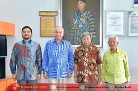 Selangor Sultan, Perak Sultan visit Raja Tun Uda Library