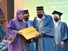 Orang Besar Daerah Gombak dikurnia ijazah kehormat doktor falsafah