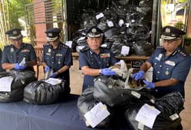 Kastam rampas 5.8 tan daun ketum, dipercayai untuk seludup negara jiran