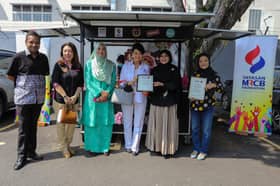 Single mothers given burger stalls and RM7,000 in equipment with Yayasan MRCB aid