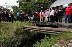 Frequent heavy downpour, clogged drains cause floods in Selangor