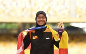 சுக்மா: பெண்களுக்கான 200மீ ஓட்டத்தில் நூர் அஃப்ரினா சிலாங்கூரின் ஏழாவது தங்கத்தை வென்றார்