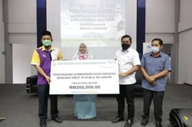 Mangsa ribut Kuala Selangor syukur terima bantuan RM1,000