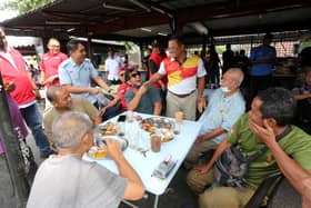MB luang masa bersarapan, bertemu penduduk DUN Sungai Tua