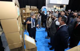 Sultan lancar kilang kertas berteknologi tinggi di Kuala Langat