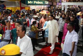 Tengku Amir Shah berkenan berangkat ke sambutan Deepavali peringkat negeri