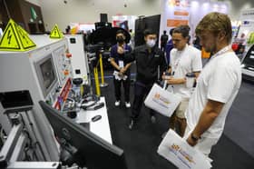 Sidang kemuncak niaga catat transaksi lebih RM1 bilion setakat dua hari