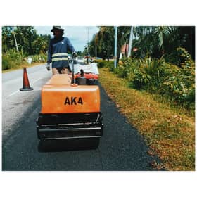 Lagi jalan diturap dalam tempoh 24 jam lepas adu di Twitter