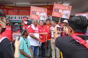 Calon HARAPAN Selayang bantu promosi jualan murah PKPS