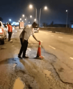 Calon tinjau jalan berlubang, letak kon elak kemalangan