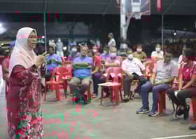 GE15: Rodziah has cards ready when campaigning, listing residents' complaints