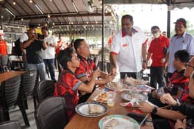 HARAPAN Sungai Buloh sediakan kereta bawa penduduk keluar mengundi