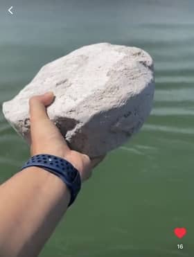 Zakat Selangor lupus abu al-Quran yang rosak akibat banjir