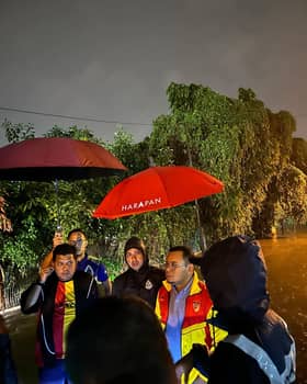 Banjir: MB turun padang tinjau situasi di Klang jam 2 pagi