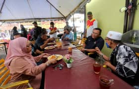 MB goes on field visit to meet Gombak residents, checks on Sungai Pusu landslide