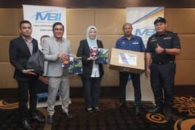 MBI channels RM70,000 to state Social Welfare Department to aid flood victims